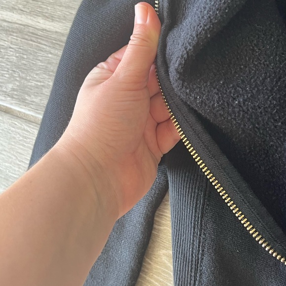 Volcom zip up hoodie - Picture 4 of 5